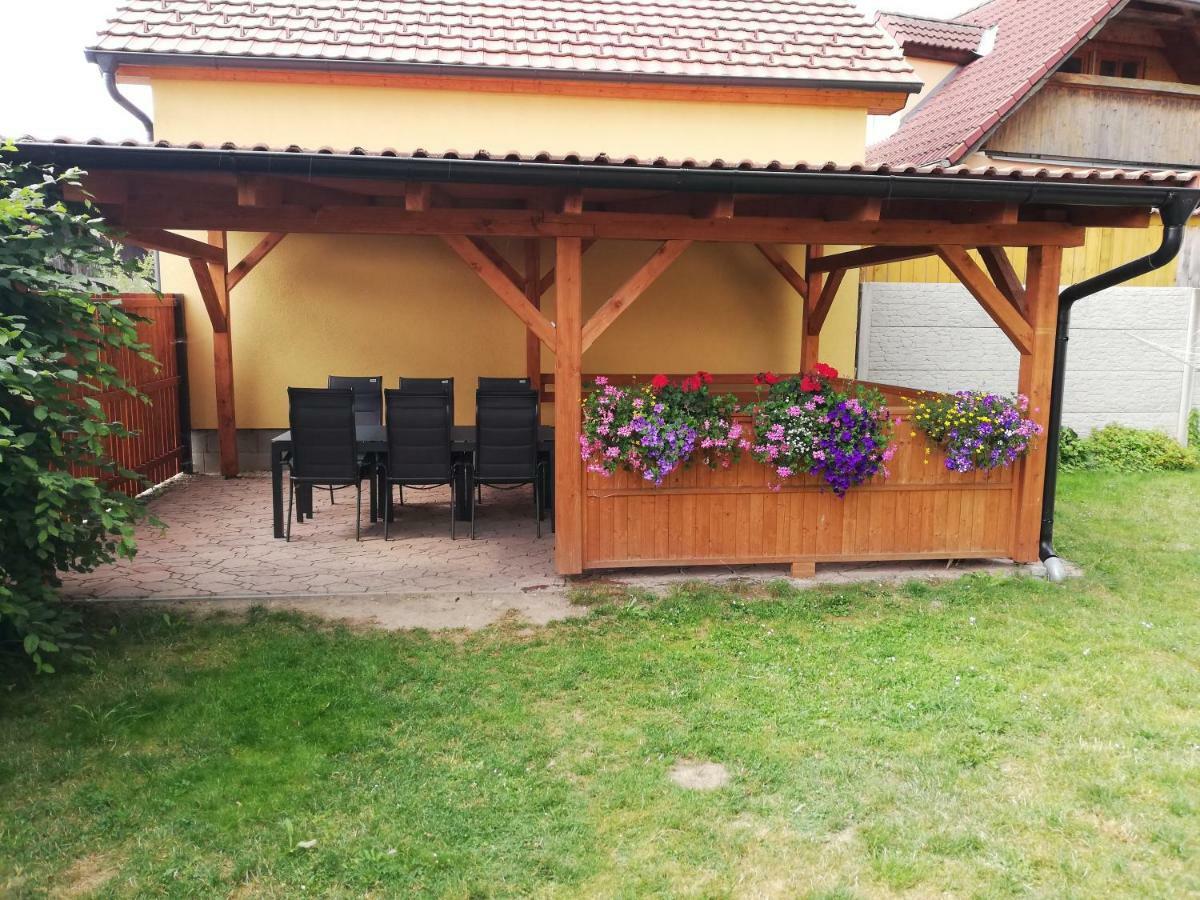 Chata Cerna V Posumavi Bagian luar foto