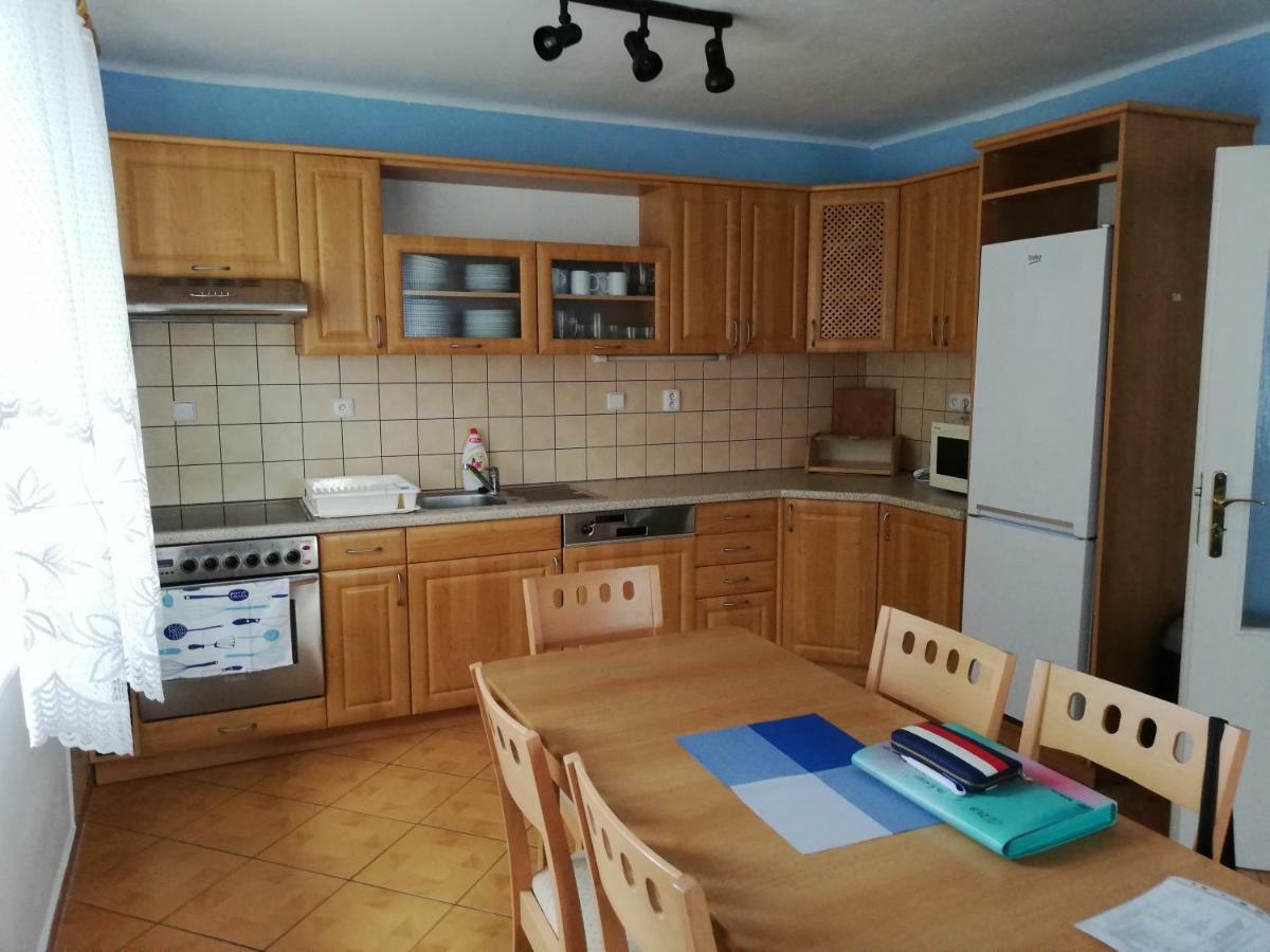 Chata Cerna V Posumavi Bagian luar foto