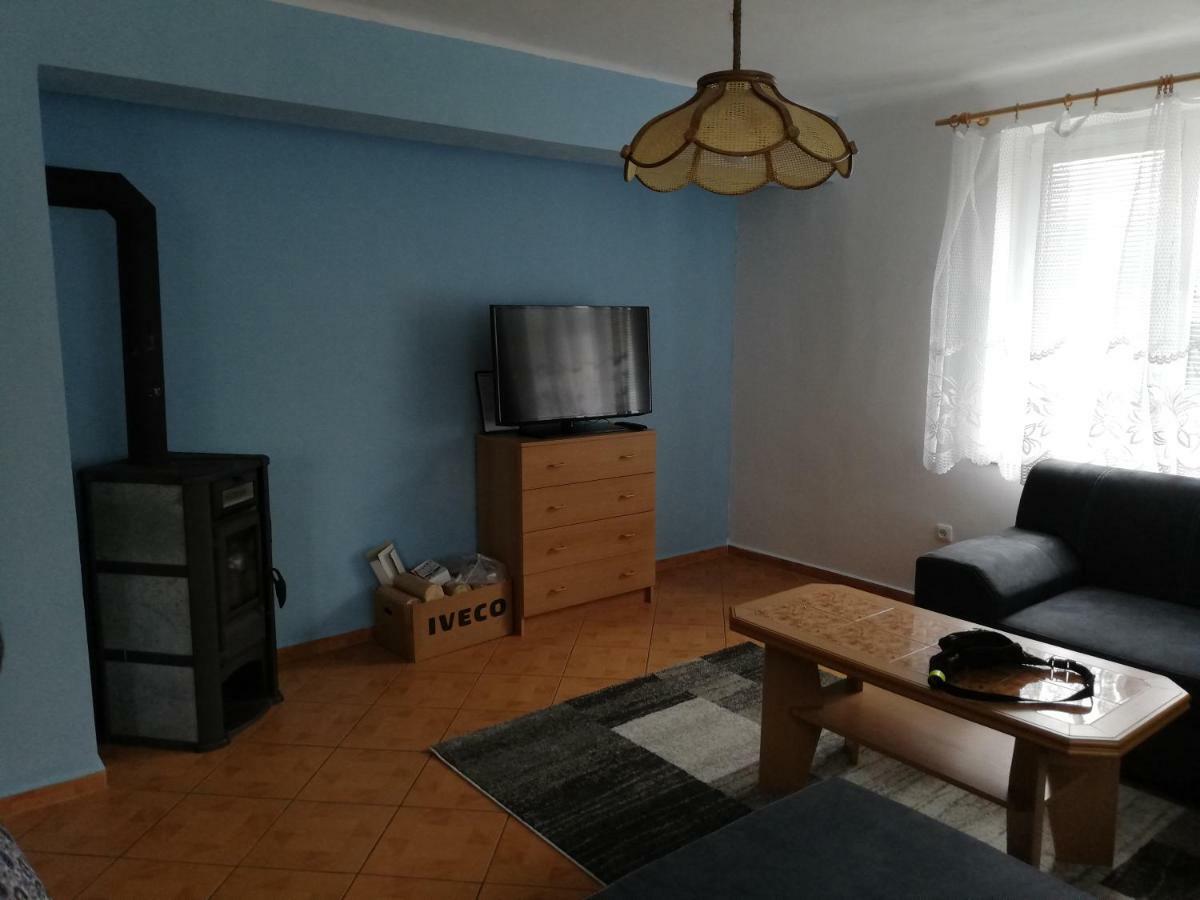 Chata Cerna V Posumavi Bagian luar foto